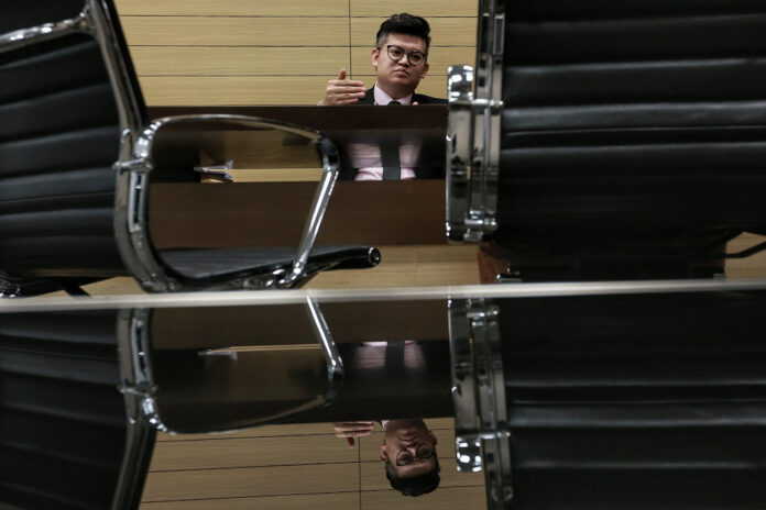 DAP MP urges Sarawak to lead the way in protecting media frontliners against Covid-19