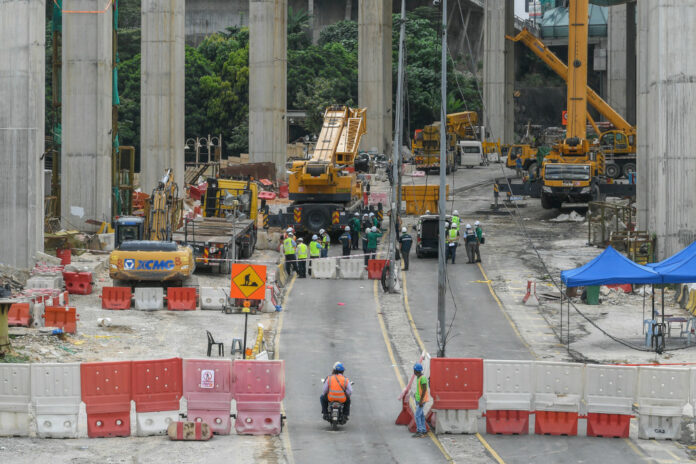 DOSH: Probe into launching gantry incident at SUKE construction site will take a month