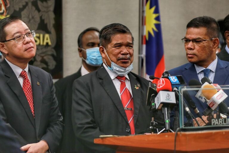 Amid Saudi visit, former defence minister, deputy urge PM against further involvement in Yemeni civil war