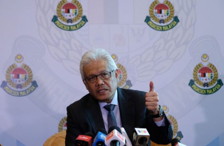 Home minister vows to come down hard on undocumented migrants in Sabah
