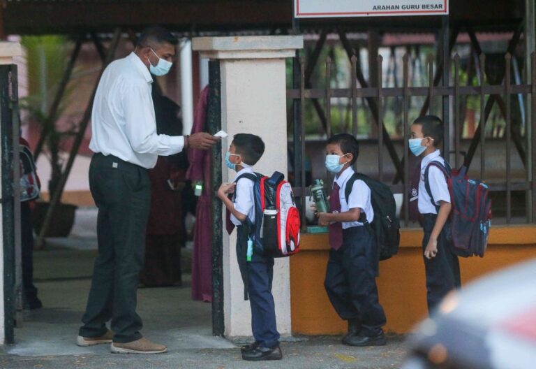 Health experts: School reopening increases Covid-19 infection risk among multi-generational families, but here’s what can be done
