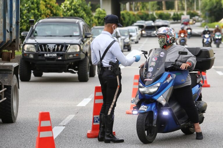 Alleging double standard, Muda tells Putrajaya and police to act against ministers and VIPs who breach SOPs