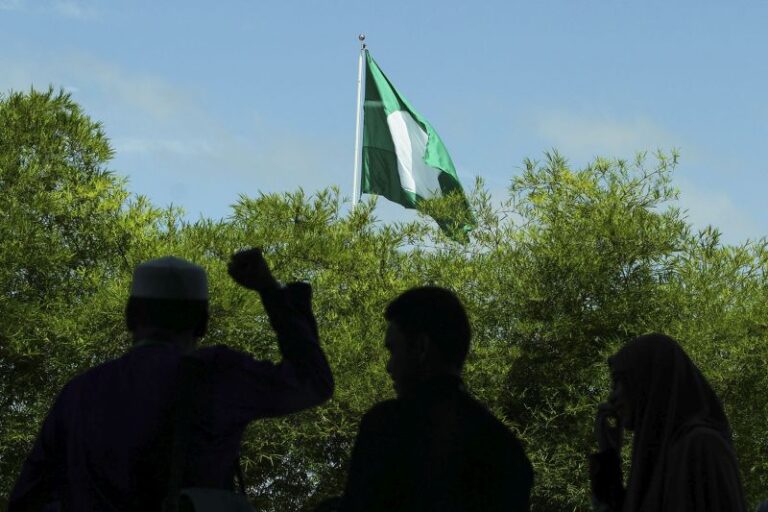 In PAS, two factions emerge as party heads towards internal poll