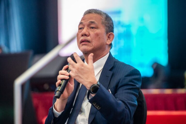 Pan Borneo Highway project: 60pc completion of in Sarawak, 45pc in Sabah, says Fadillah