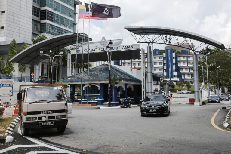 Police say ‘still investigating’ ex-Bank Negara governor Zeti’s husband over alleged 1MDB funds