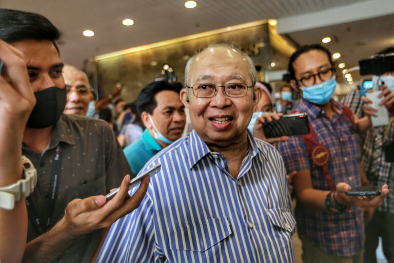 Agong can just dismiss Muhyiddin and his Cabinet during Emergency if he wishes to, says Ku Li