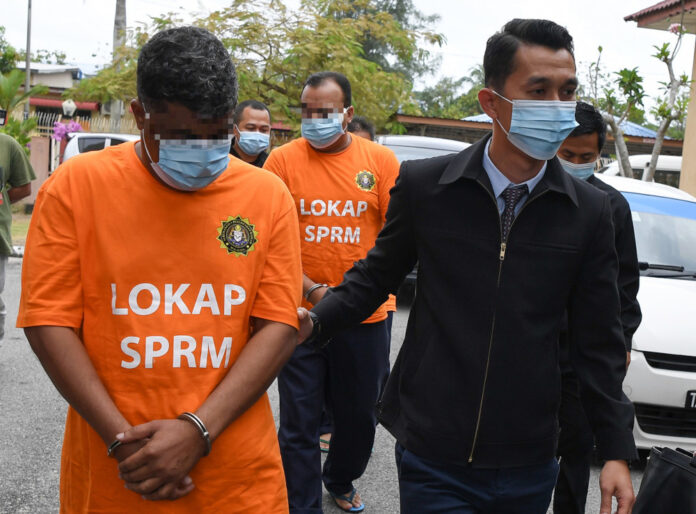 In Terengganu, two company directors, civil servant remanded over bribery in RM9m face mask project