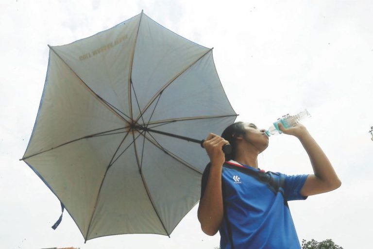 It’s really hot out there! MetMalaysia reports yellow-level heatwave in the country