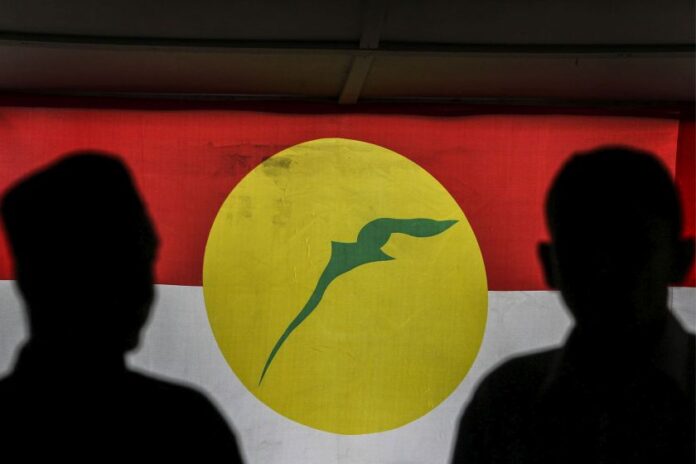 A Pakatan-Umno alliance could bruise Bersatu in GE15 but analysts say kingmaker is still Sarawak