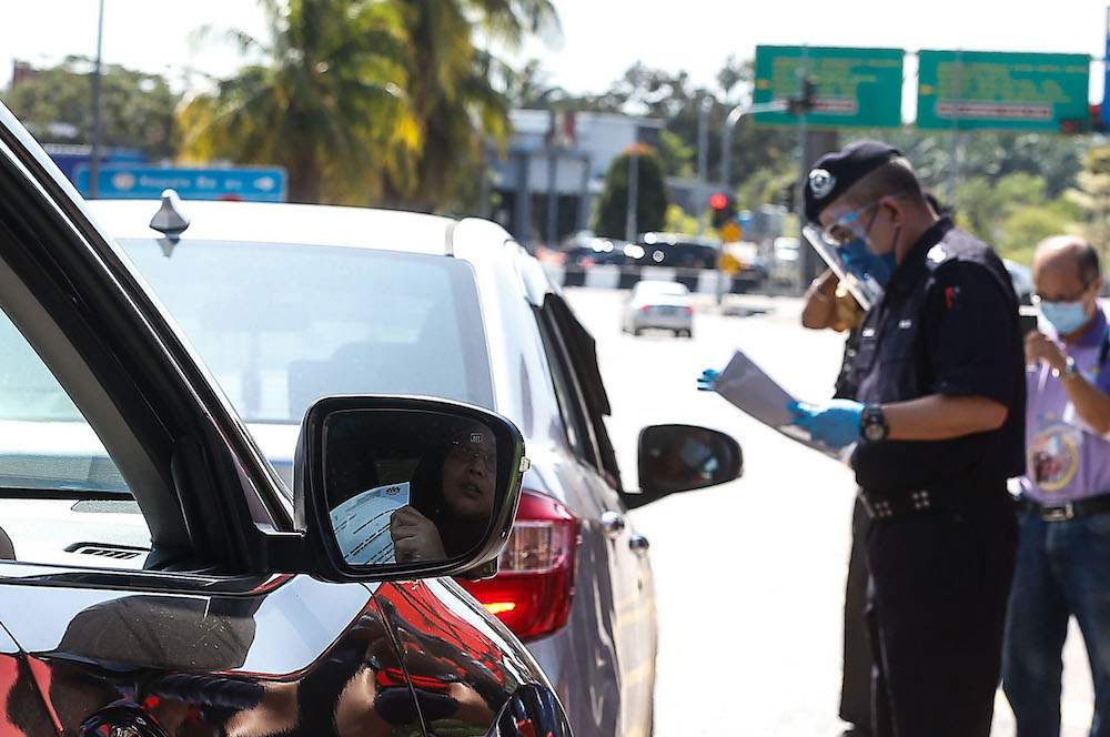 Covid-19: Tighter control at toll plazas to monitor interstate travel in Malaysia, say police