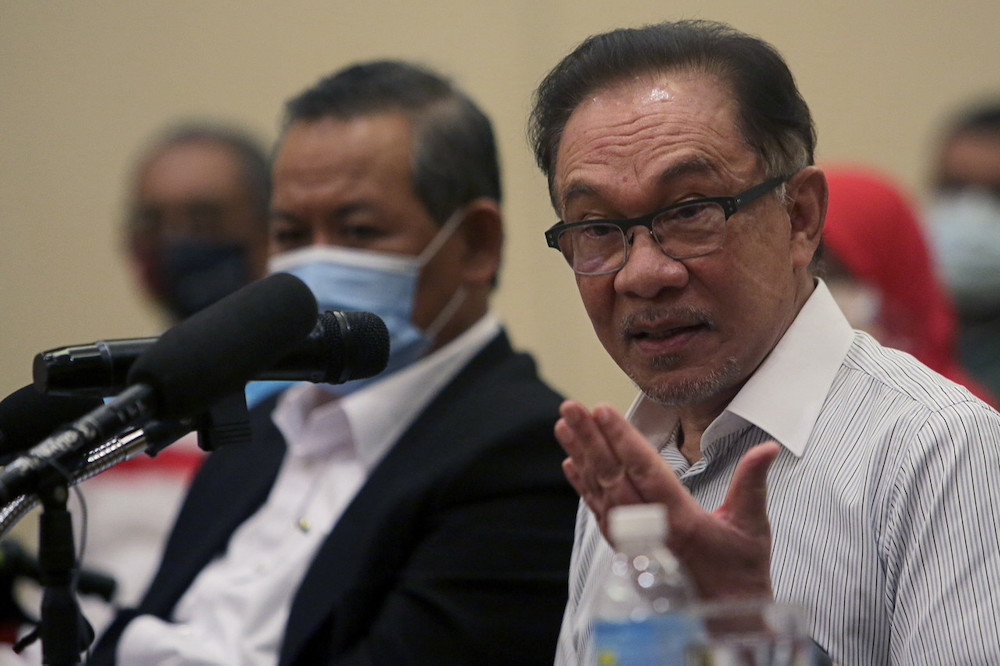 After 15 prominent Islamic figures join PKR, Anwar says this is proof the party takes care of Muslims