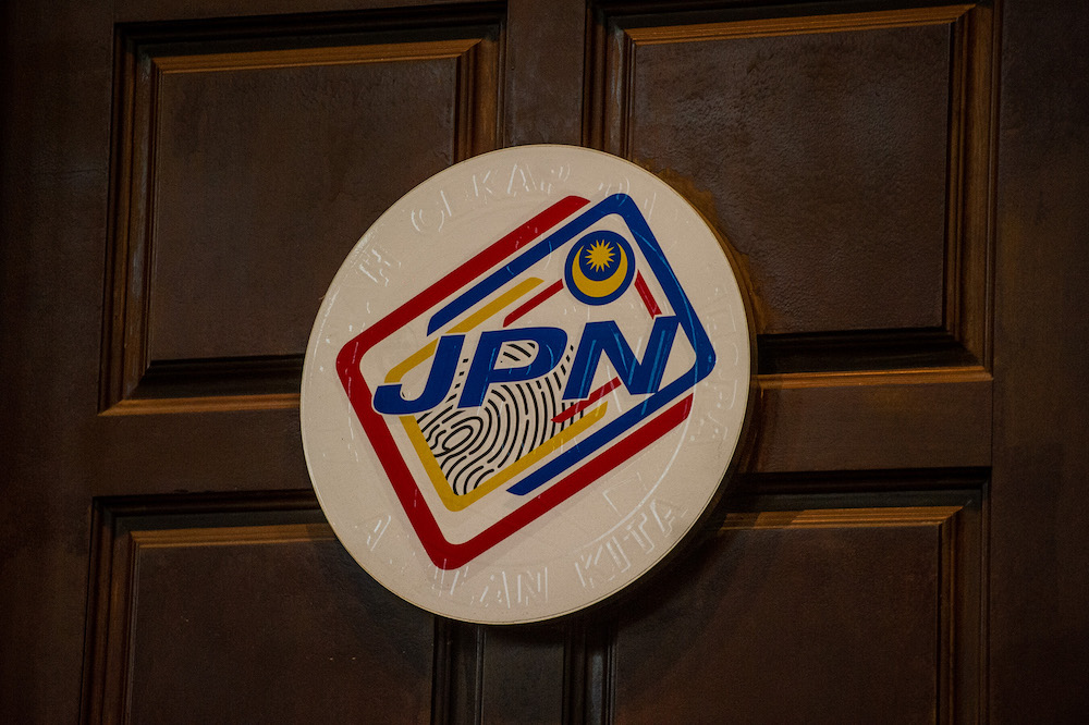 Women, Family and Community Development Ministry, Education Ministry working to ensure education for undocumented children