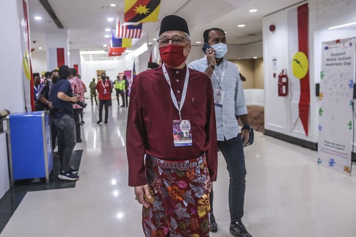 Ismail Sabri: Umno assembly didn’t decide party leaders must quit government posts