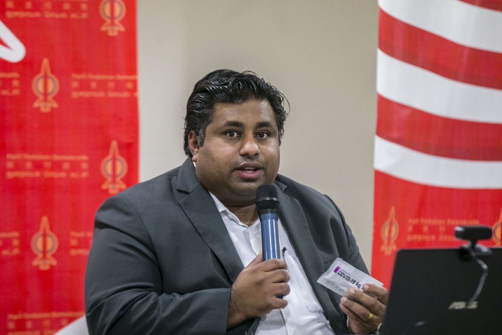 Mass Covid-19 vaccine centres aren’t practical, says Selangor assemblyman