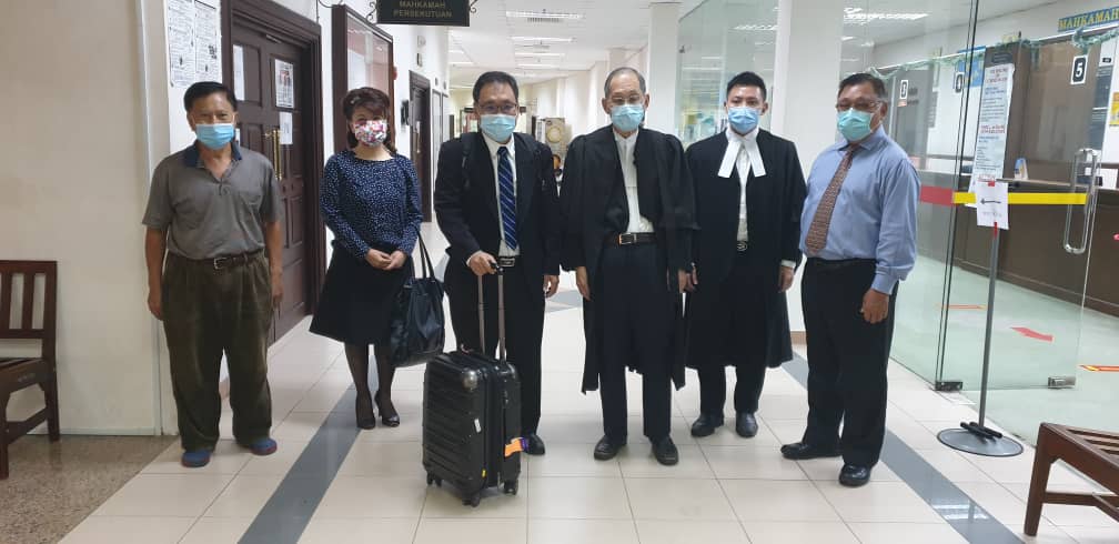 Kuching High Court rejects evidence submitted by Sarawak DAP chairman in ‘black hole’ case