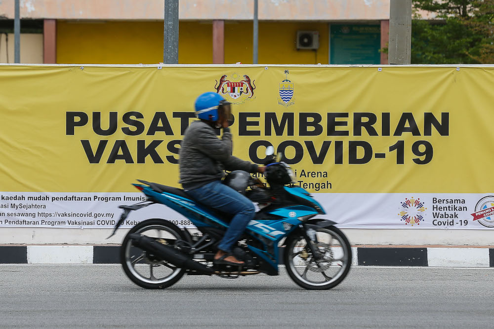 439,286 individuals completed two-dose Covid-19 vaccination, says health minister