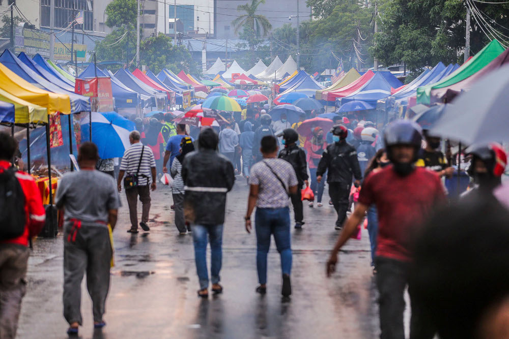 In Johor, four Ramadan bazaars ordered to close indefinitely due to high Covid-19 cases