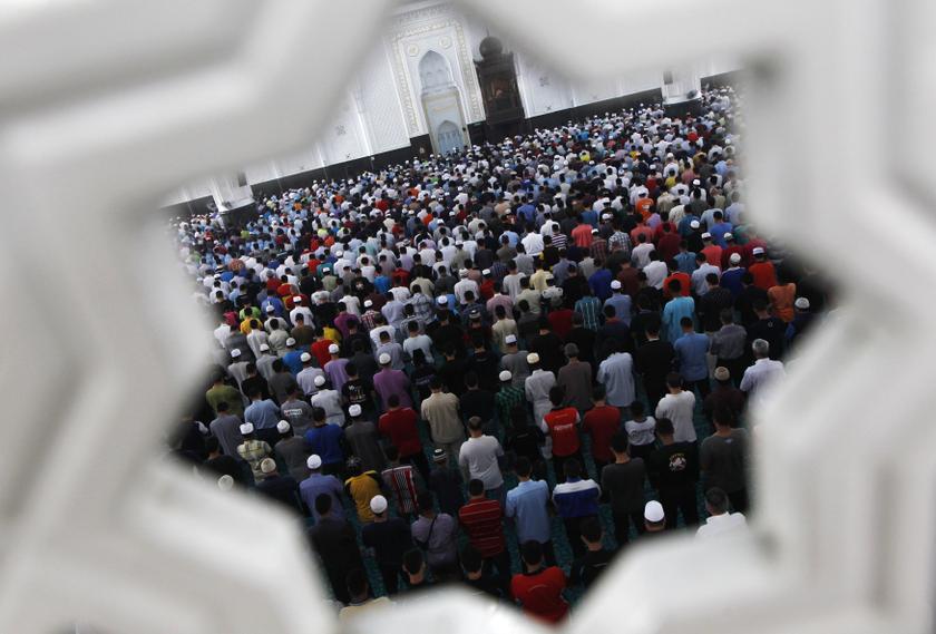 Perlis allows ‘tarawih’ prayers to be held in two sessions