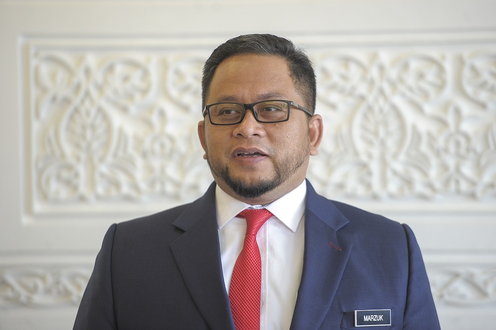 Deputy minister says only a handful of anti-vaxxers among religious teachers