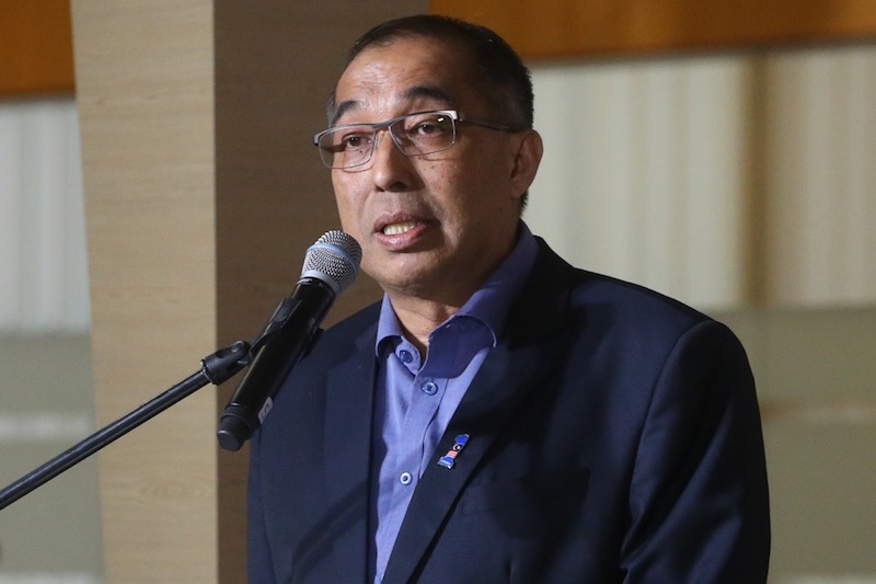 Covid-19 vaccination programme important to draw investors, says former Sabah CM