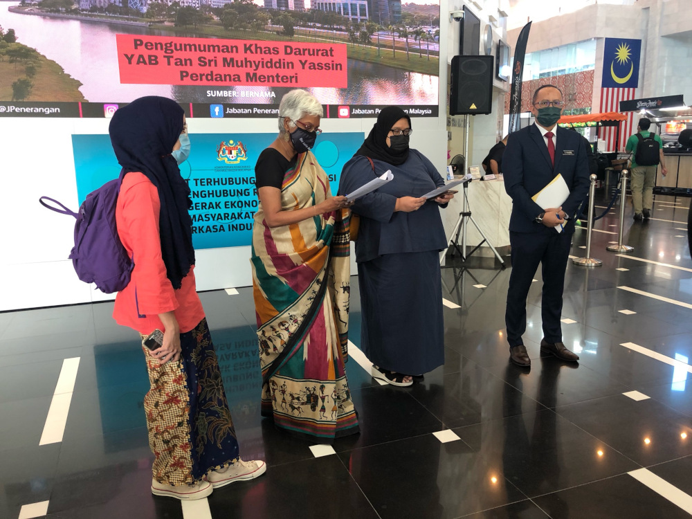 Three media NGOs submit memorandum to Communications and Multimedia Ministry on press freedom