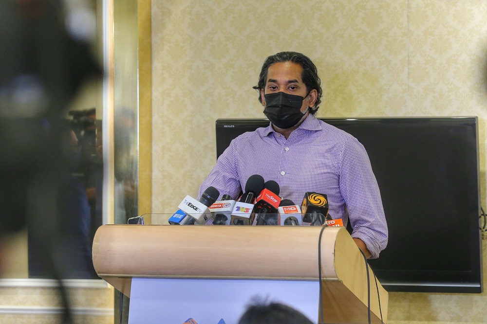 Khairy reiterates permission letter not needed to cross border for Covid-19 vaccination, roadblock personnel informed