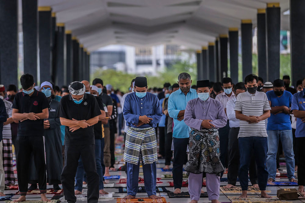 MCO 3.0: Johor allows only 50 congregants for Friday, obligatory prayers at mosques from tomorrow