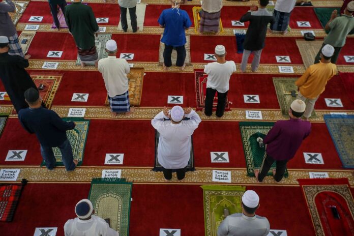 MCO 3.0: Religious authorities issue stricter congregational prayers SOPs at mosques, surau