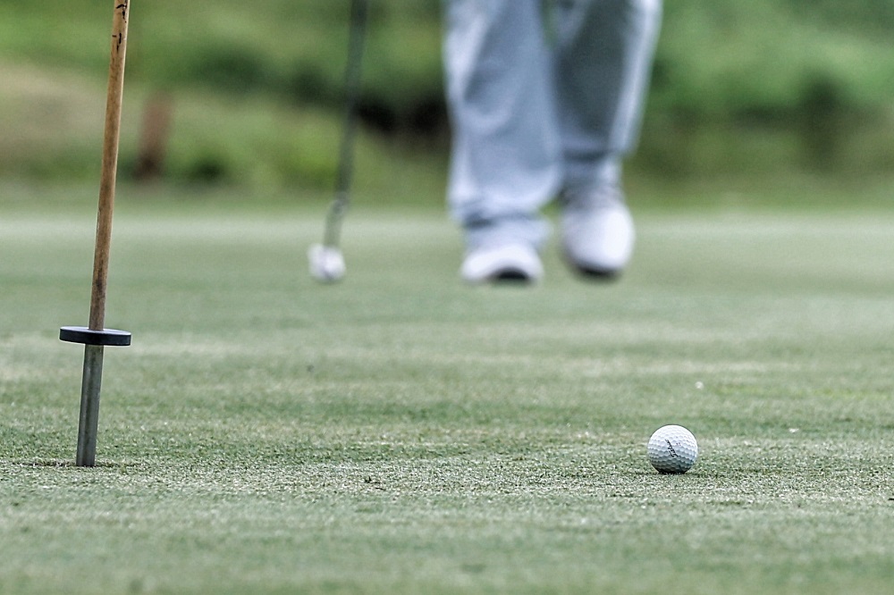 Ministry cancels golfing activities in MCO districts less than 24 hours after initial approval