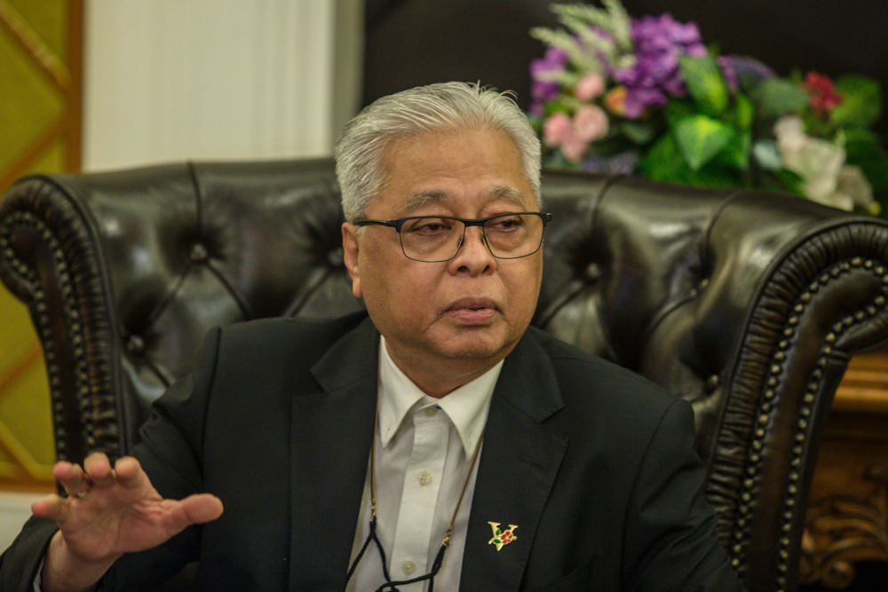Ismail Sabri: Govt not planning to enforce nationwide MCO, proceeds with targeted MCO