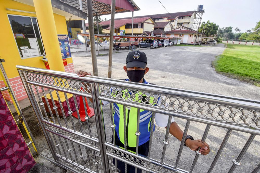 Will schools stay open? Pakatan MPs call on Education Ministry to spell out MCO regulations