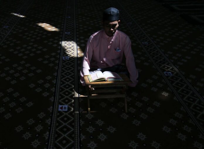 Kelantan Islamic council warns preachers, imams against contradicting govt’s policies on Covid-19