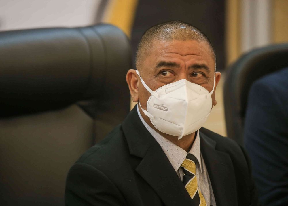 Perak MB dismisses claims he’s contesting Hamzah Zainuddin’s Larut seat in GE15