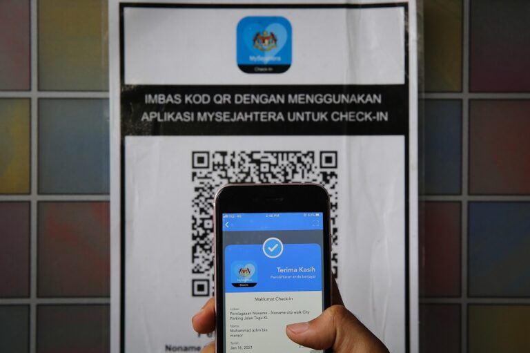 Johor RTD lists laziness to scan MySejahtera as most common offence by workers during commute Johor RTD lists laziness to scan MySejahtera as most common offence by workers during commute