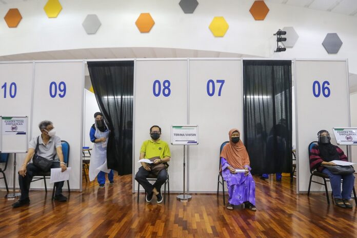 JKJAV: Over 164,000 Covid-19 vaccine shots administered across Malaysia yesterday