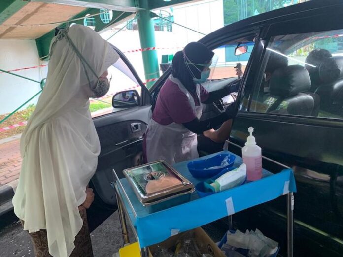 Special programme arranges first-dose vaccine jabs for 160 OKUs in Miri, more to be listed