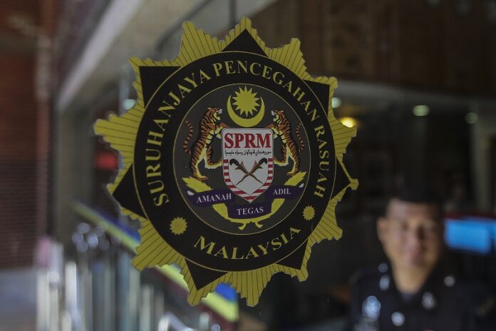 MACC remands four individuals over RM10m tender issue in Putrajaya