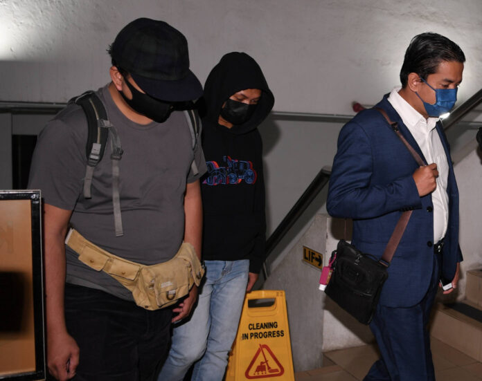 KLIA-based Immigration officers fined for accepting bribes