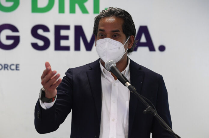 Khairy: Close to 100,000 pregnant women given Covid-19 vaccination appointments