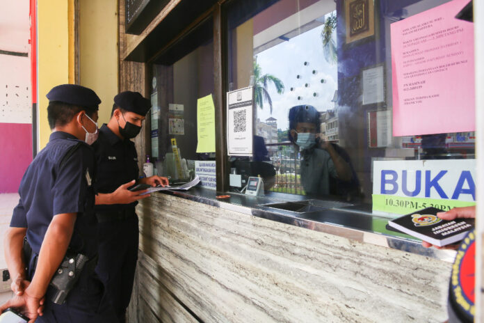 MCO 3.0: NSC recorded 382 complaints, highest number for violating permitted number of physical attendance at work, says Ismail Sabri