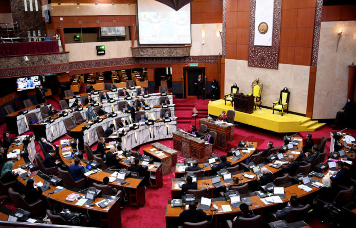 In bipartisan show, Selangor govt backbenchers and Opposition pledge to reopen state assembly