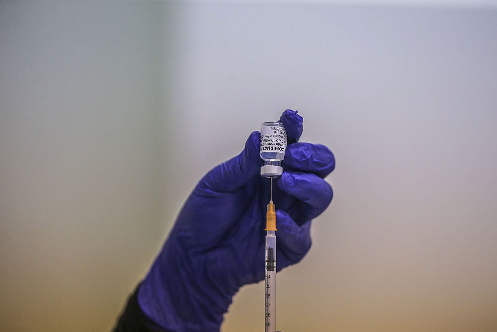 Health Ministry probing empty vaccine syringe claim