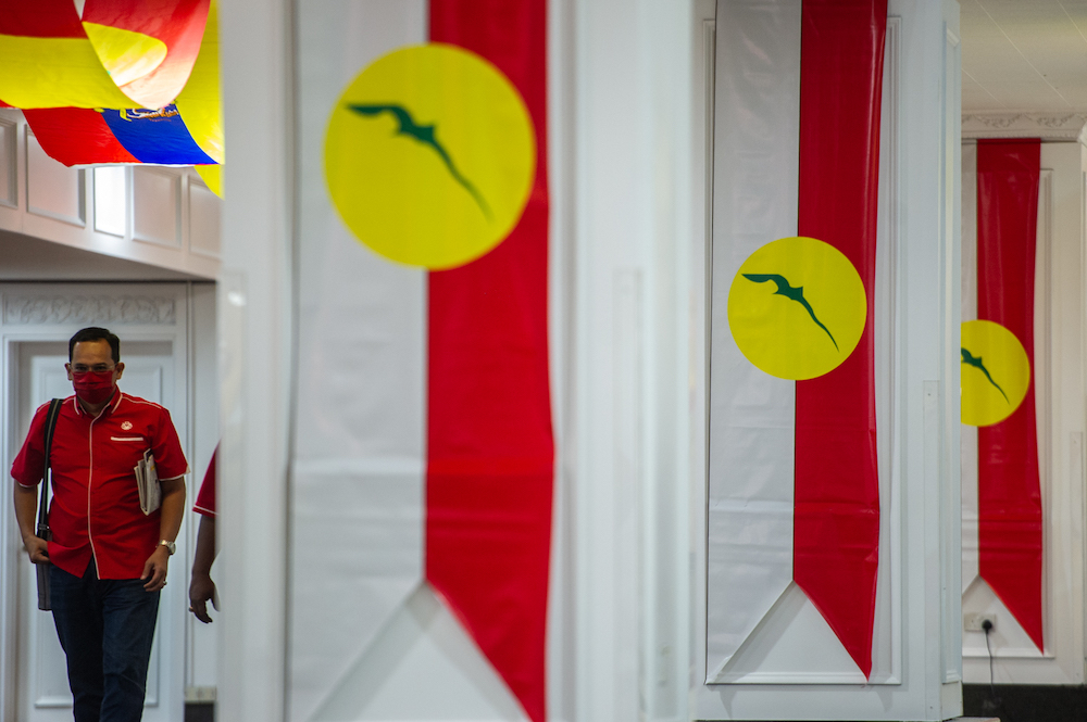 Zahid, Ismail Sabri and Umno top leaders meet discreetly over possible move to leave Perikatan govt