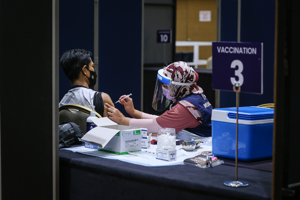 Covid-19: 250,000 doses to be received under Selvax industry programme from July 23, says state exco