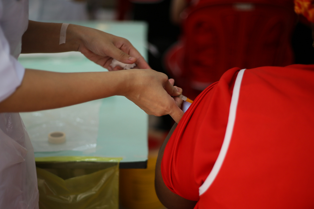 Khairy: Covid-19 Immunisation Task Force approved vaccination guidelines for undocumented migrants, refugees