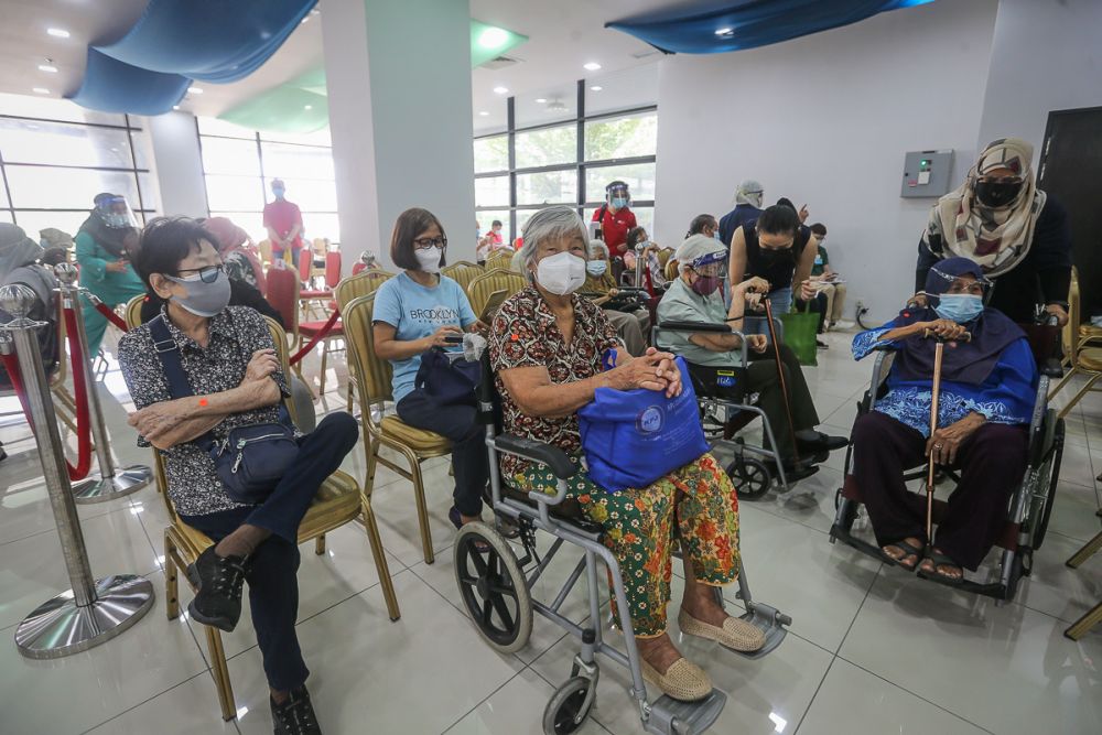 Covid-19: Walk-in vaccination for senior citizens in Penang from Aug 2, says CM