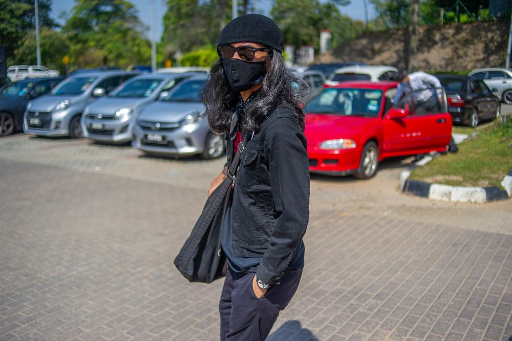 Perak MB poster issue: Police have recorded Fahmi Reza’s statement