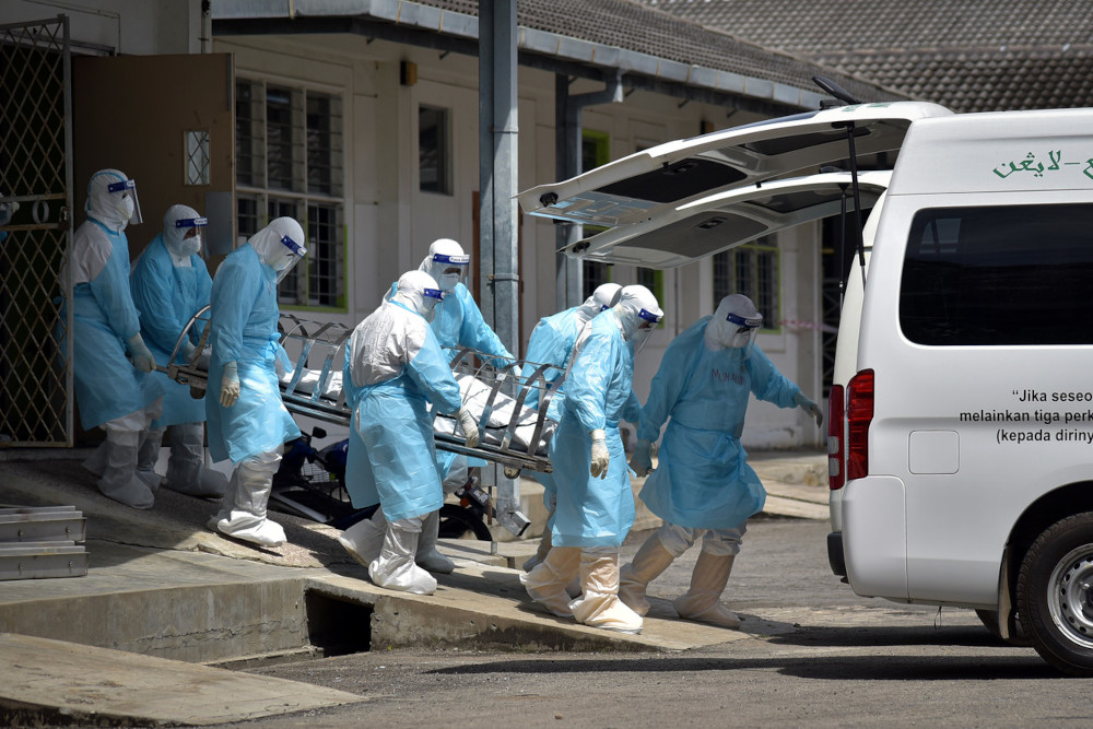 Health Ministry: Covid-19 daily death tally climbs to new record high at 153