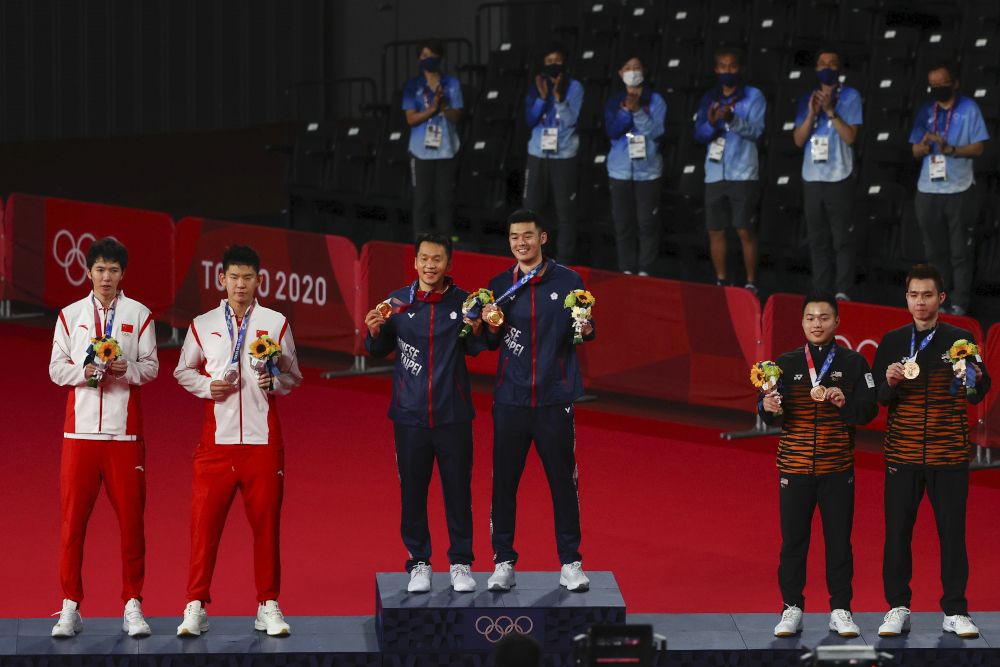 Malaysian contingent erupts with joy at Tokyo Olympics, thanks to Aaron-Wooi Yik’s bronze
