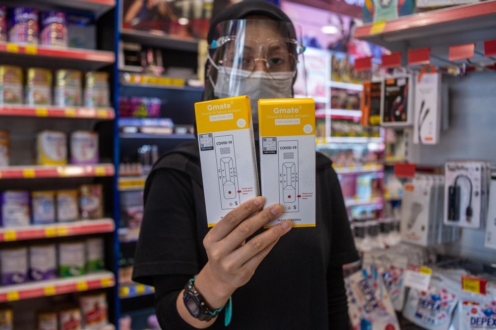 Covid-19 self-test kits in Klang Valley selling fast to employers, business owners, say pharmacists